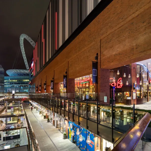 london designer outlet christmas light project