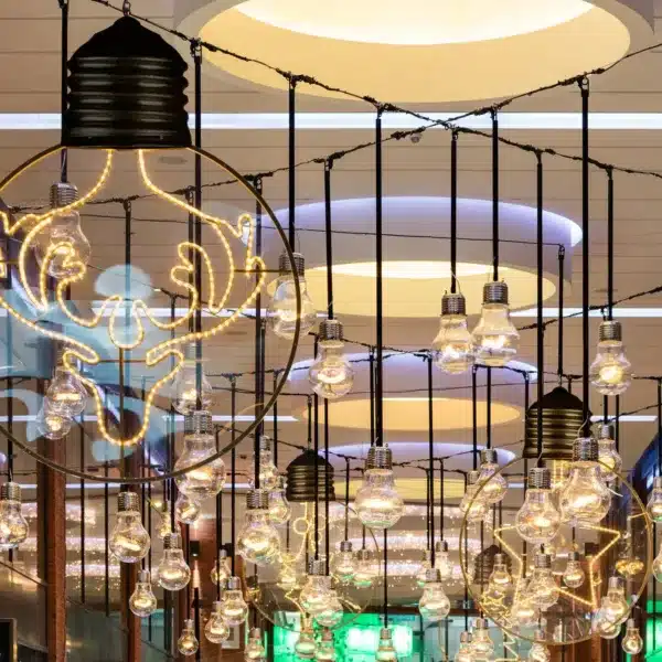 london designer outlet christmas light project