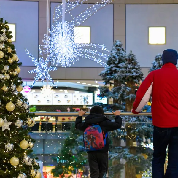 shopping centre festive lighting solutions