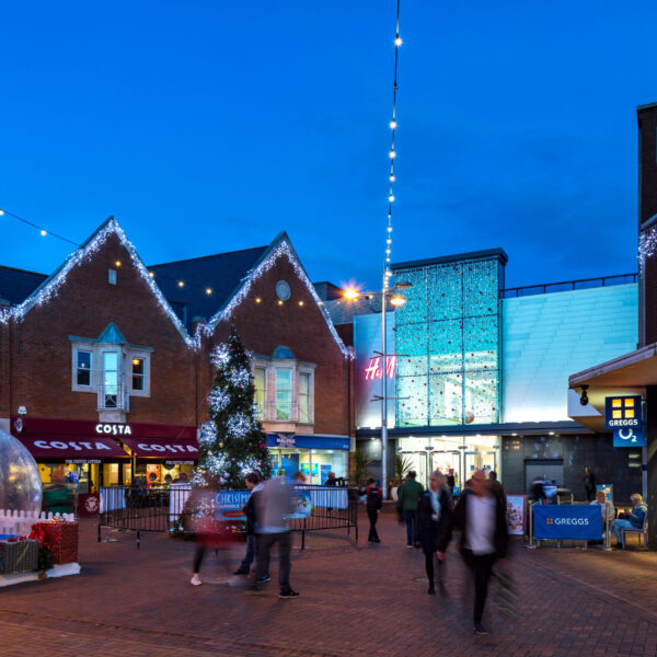outdoor christmas lighting at the dolphin shopping centre