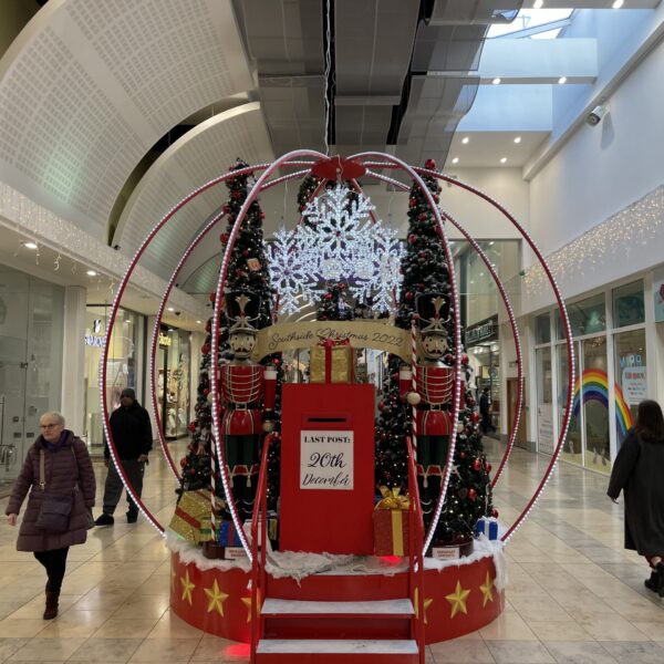 christmas shopping centre display