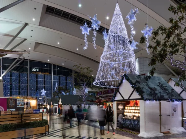 milton keynes shopping centre christmas light display and project