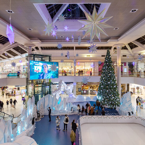 metrocentre shopping centre christmas lights and displays