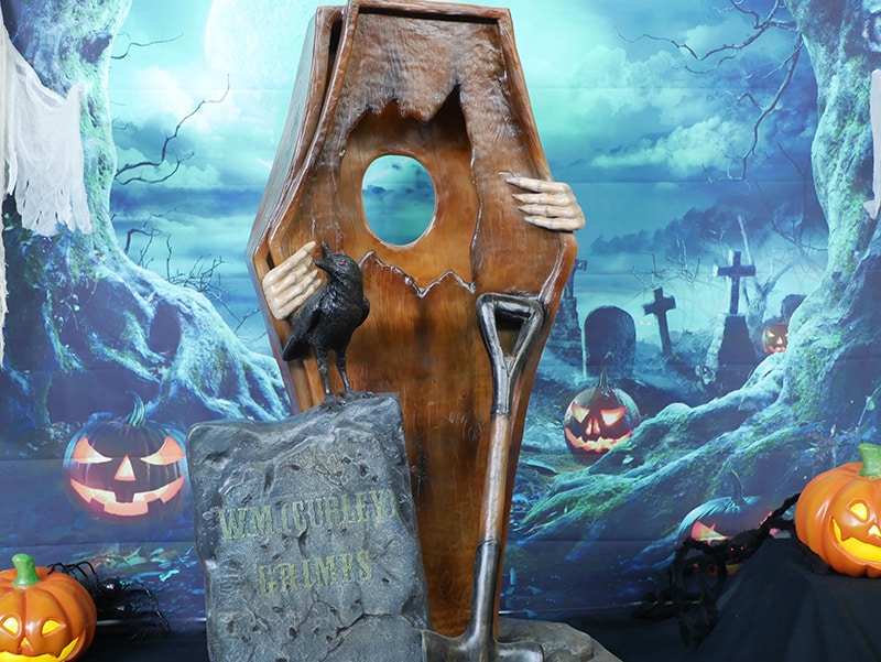 Your Ultimate Guide to Commercial Halloween Decorations