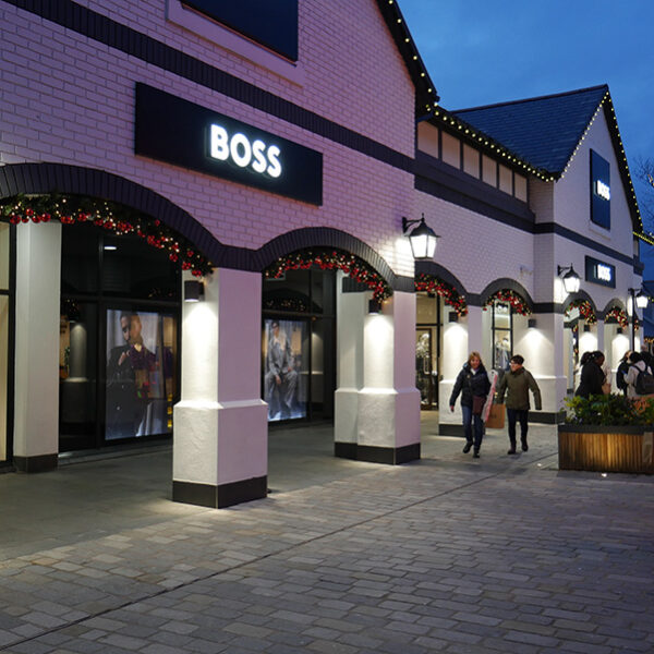 Christmas Street and Building lighting Cheshire Oaks
