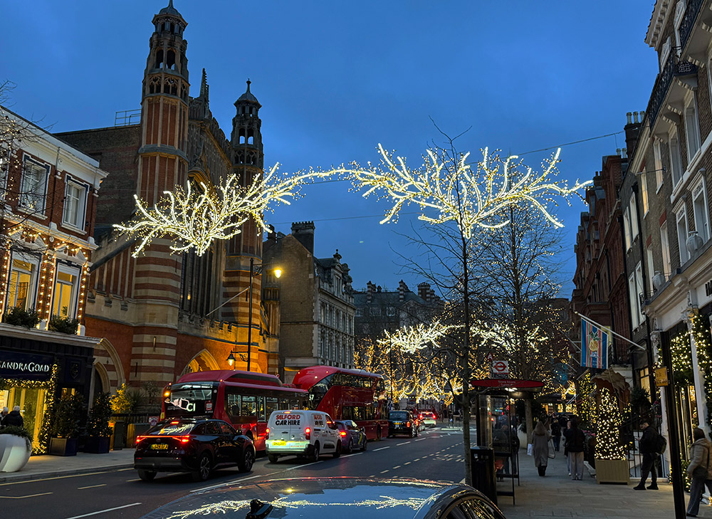 Across street Christmas light motifs sloane street