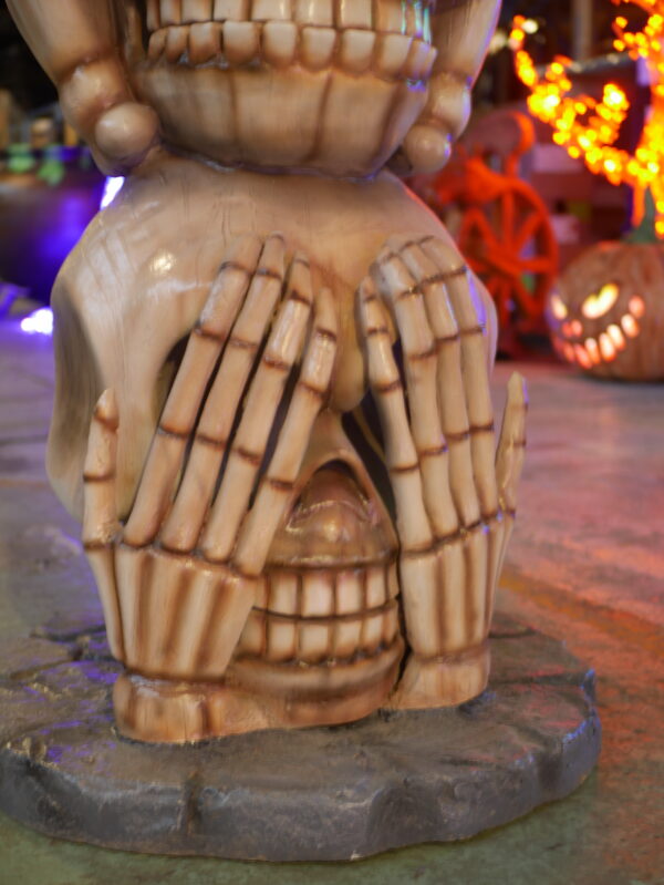 Speak No Evil Hear No Evil See No Evil Skull Pillar 57cm x 180cm x 50cm (WxHxD) - Image 8