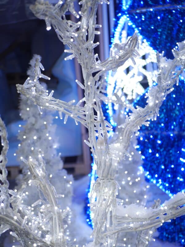 Display Tree White, 130cm x 210cm x 80cm (WxHxD) - Image 4