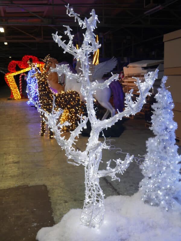 Display Tree White, 130cm x 210cm x 80cm (WxHxD)
