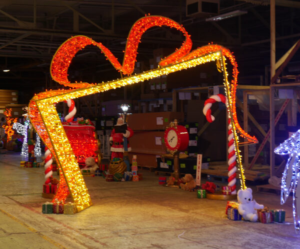 Gold Archway with Red Bow, 370cm x 80cm x 320cm, 24v, 5m Power Cord, IP65 Plug - Image 2