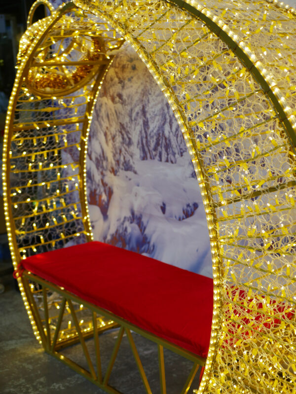 Bauble Arch, 200cm x 50cm x 180cm, 24v 5m Power Cord, IP65 Plug - Image 4