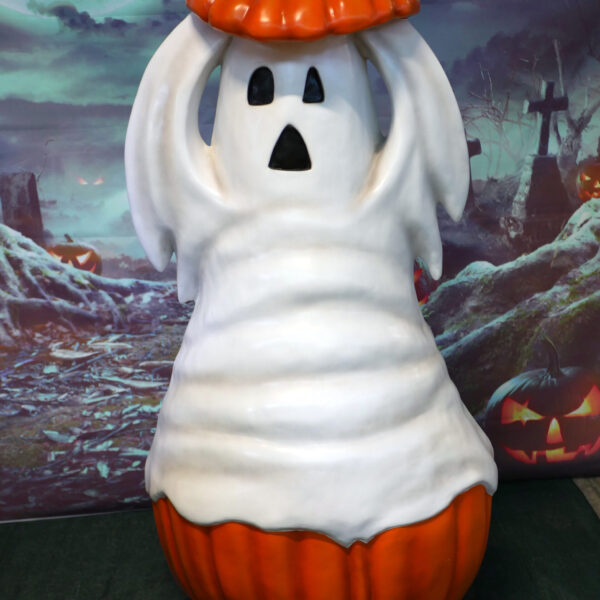 Ghost Hiding in Pumpkin, 76cm x 152cm x 73cm - Image 7