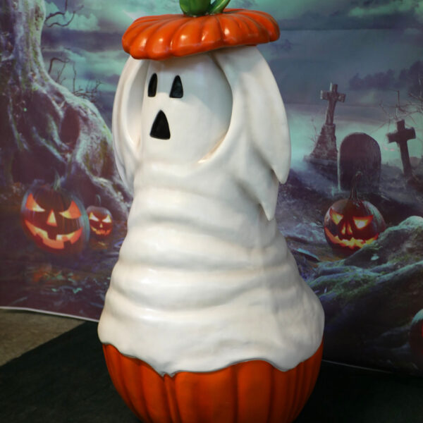 Ghost Hiding in Pumpkin, 76cm x 152cm x 73cm - Image 9