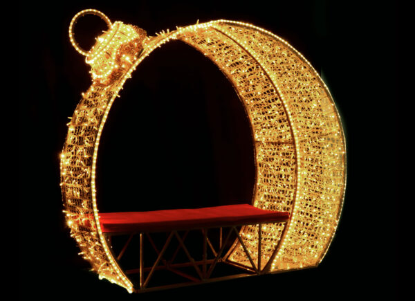 Bauble Arch, 200cm x 50cm x 180cm, 24v 5m Power Cord, IP65 Plug