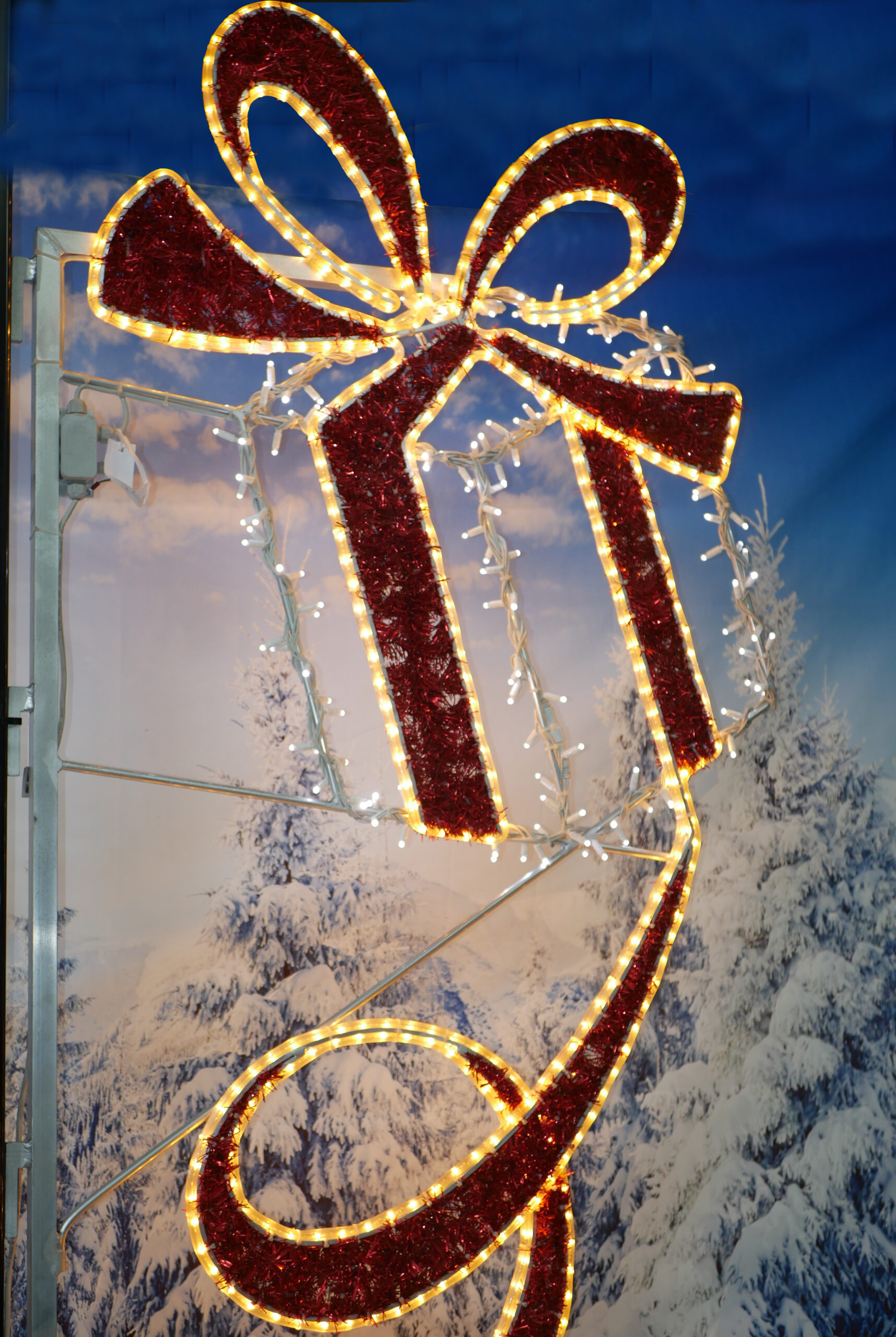 Ornamental Parcel NEW Pole/Mount 107x300cm WH & WA WH LED 230V 67W - Image 3