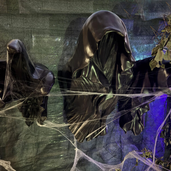 Ghost Cloak, 60x45x90cm - Image 4