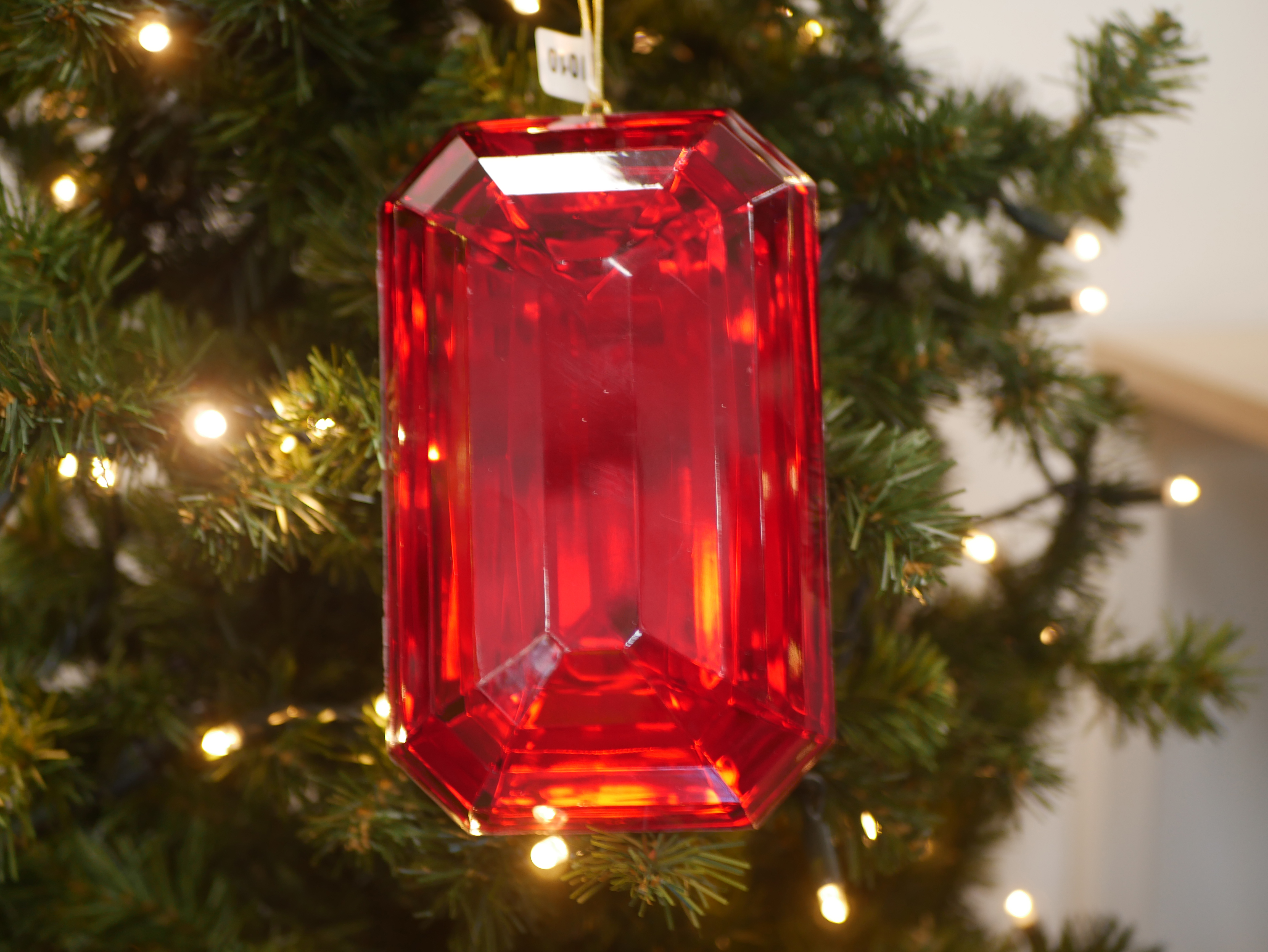 Red rectangular jewel 20cm