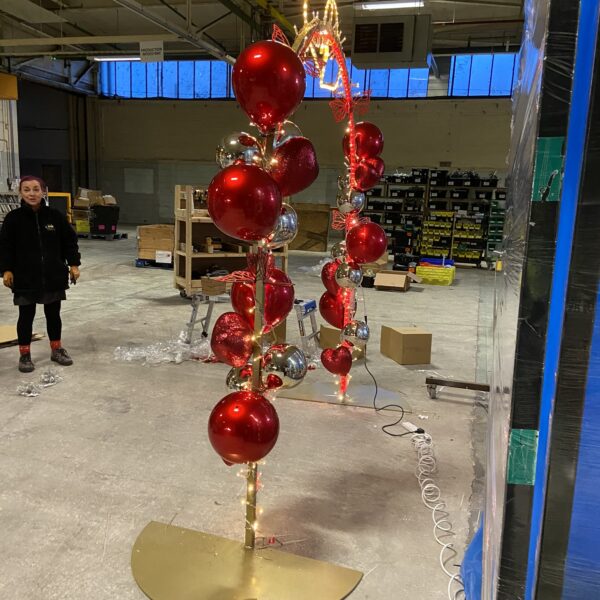 Butterfly and Hearts Arch 260x240cm Floor Self Standing P/C RAL1036 Gold - Image 4