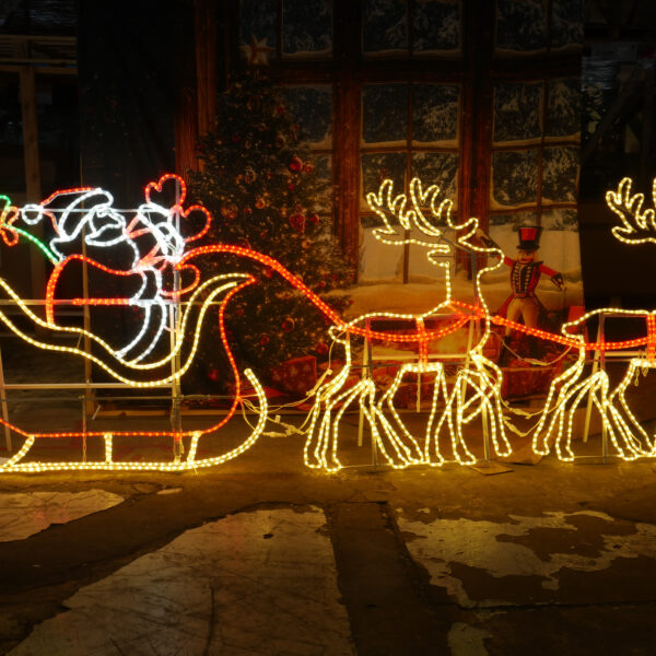 Santa, Sleigh & Two Reindeers, 36v, 5m Power Cord, IP65 Plug - Image 3