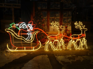 Santa, Sleigh & Two Reindeers, 350x125cm, 24v