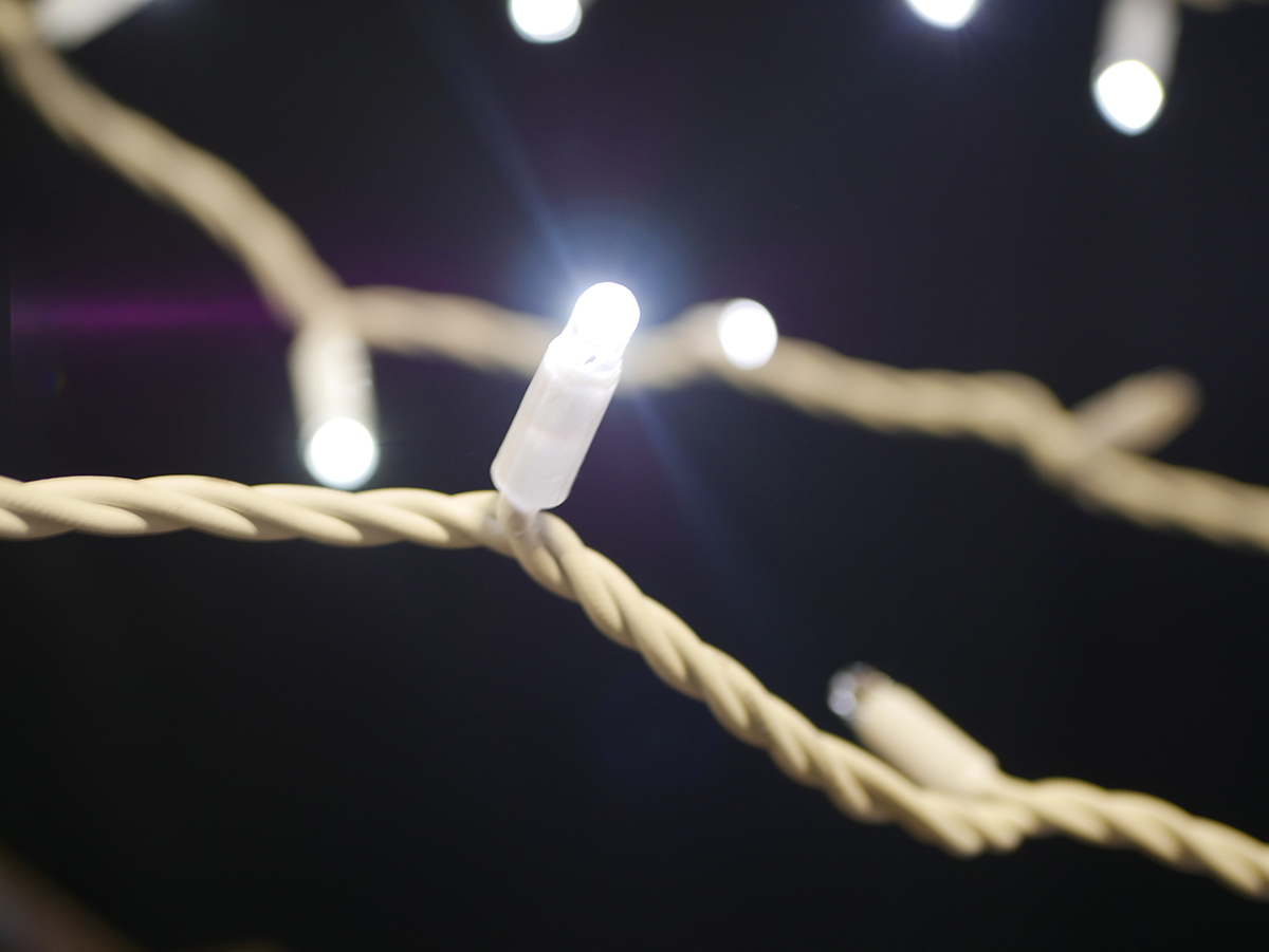 String Lite, 140 LEDwh w/wh flash, 8m, white cable, 230v - Image 2