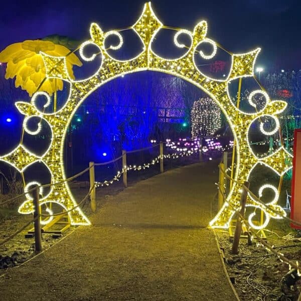 Bents Christmas Archway