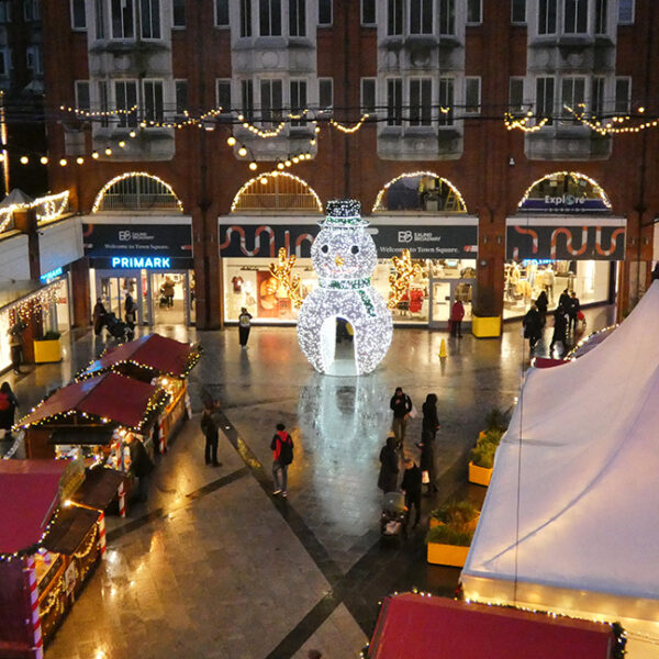 Ealing Broadway Shopping Centre Christmas Lights main plaza