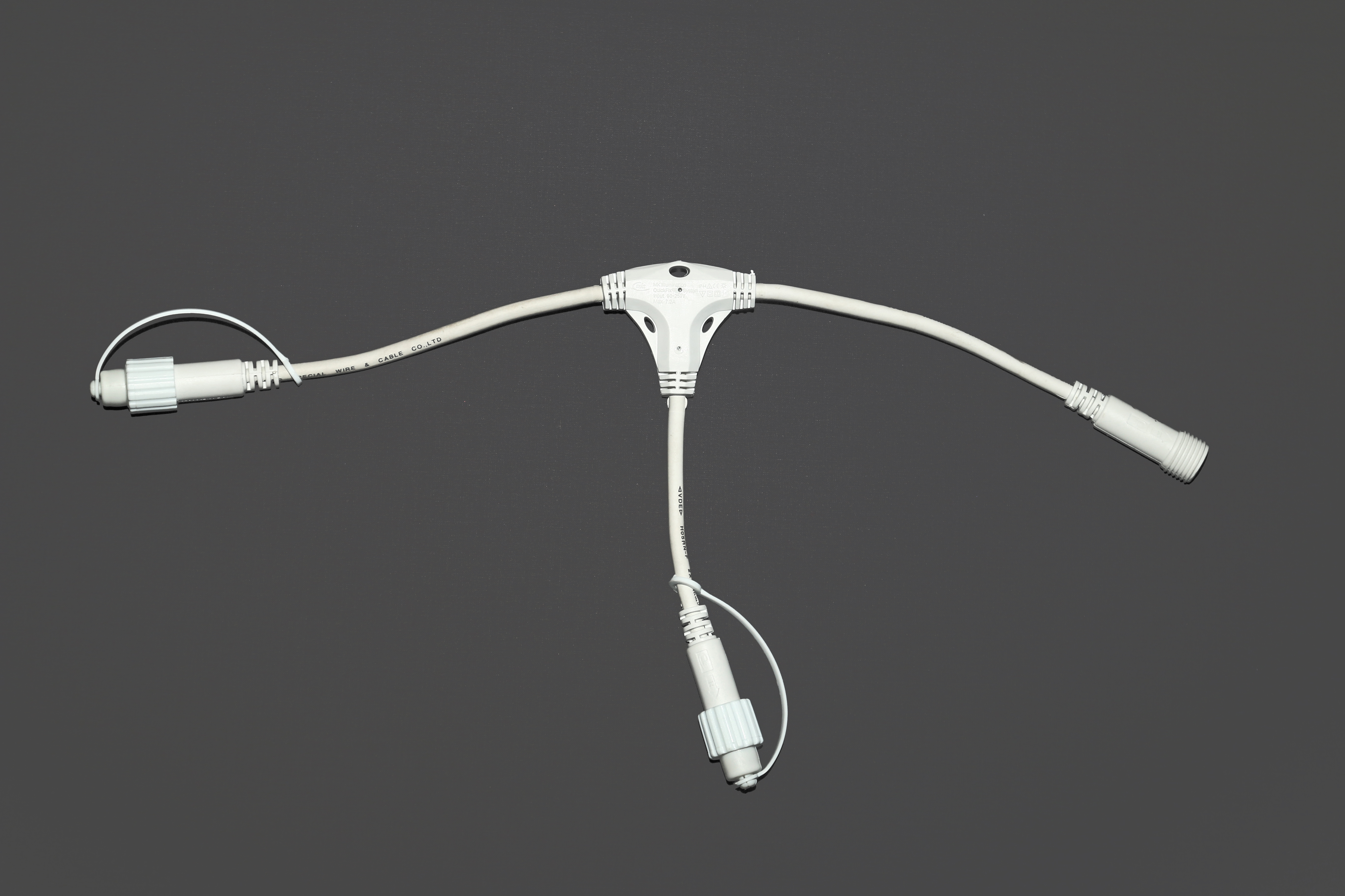 QF Divider cable with 2 Outlets white Rubber cable