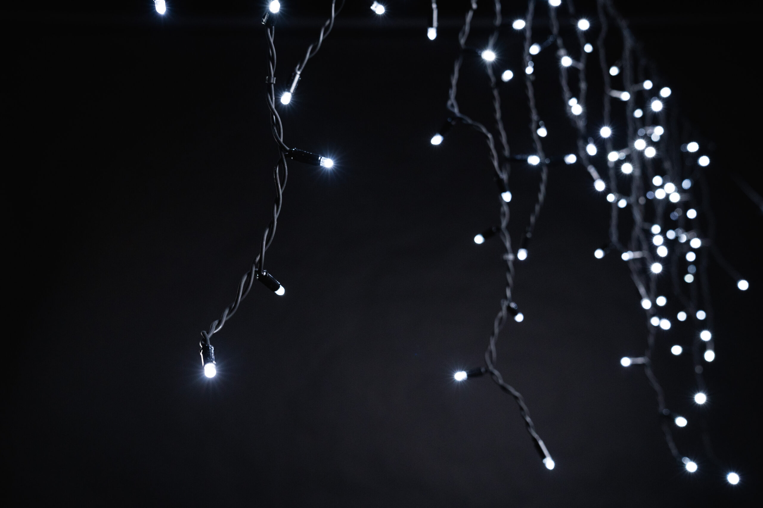 Ice Lite®QF+, 102 LEDwh, 12 flash LEDwh 3m x 0,5m, black cable, 230V, 7W