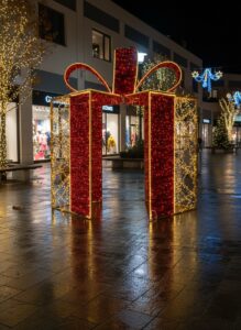 Present Walk-Through, 242x242x313cm, 24v, 5m Power Cord, IP65 Plug