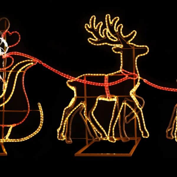 Santa, Sleigh & Two Reindeers, 350x125cm, 24v - Image 4