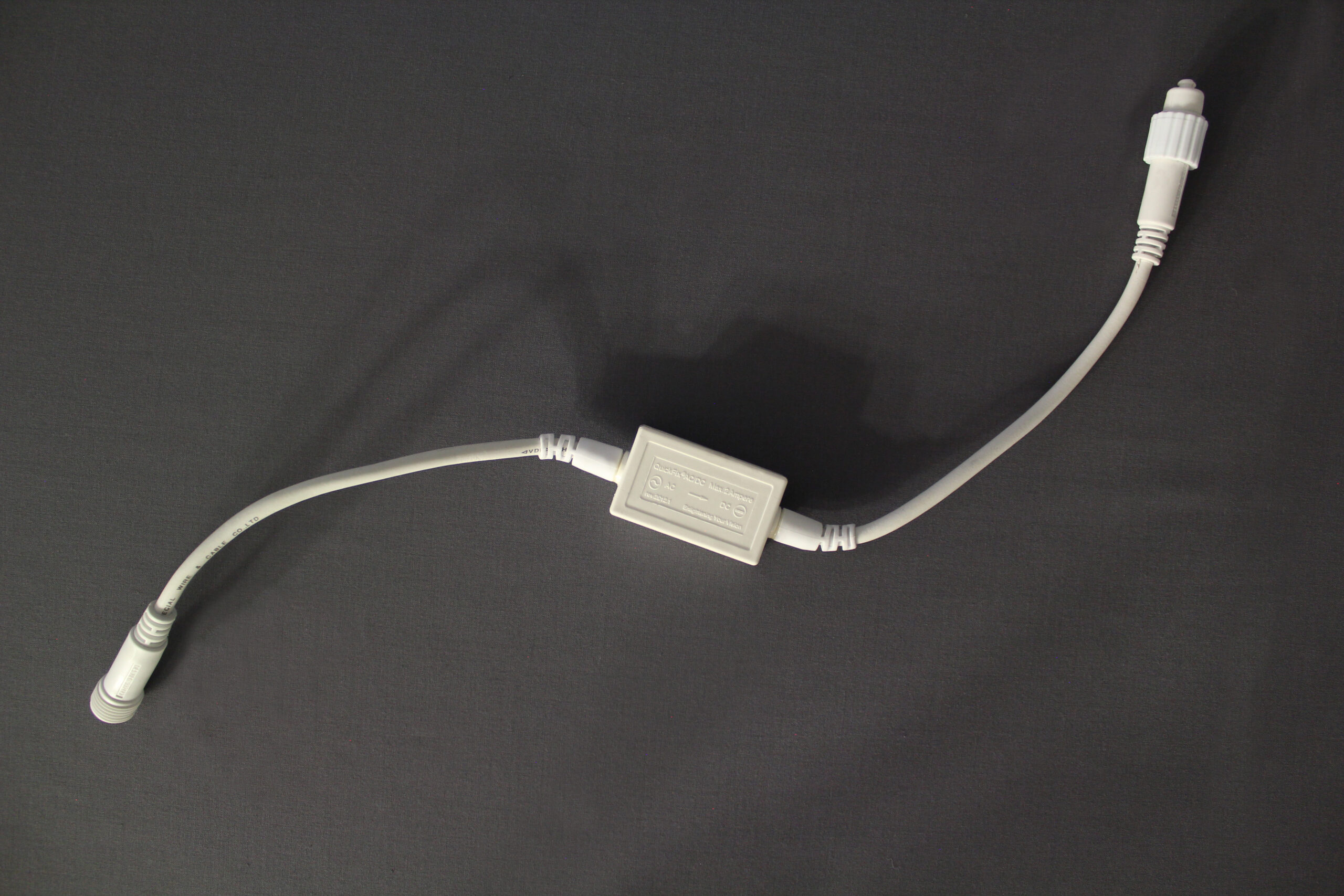 QF 230V AC/DC Adapter, white rubber cable