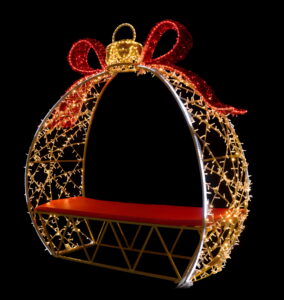 Bauble photo op with seat 230x220x86cm