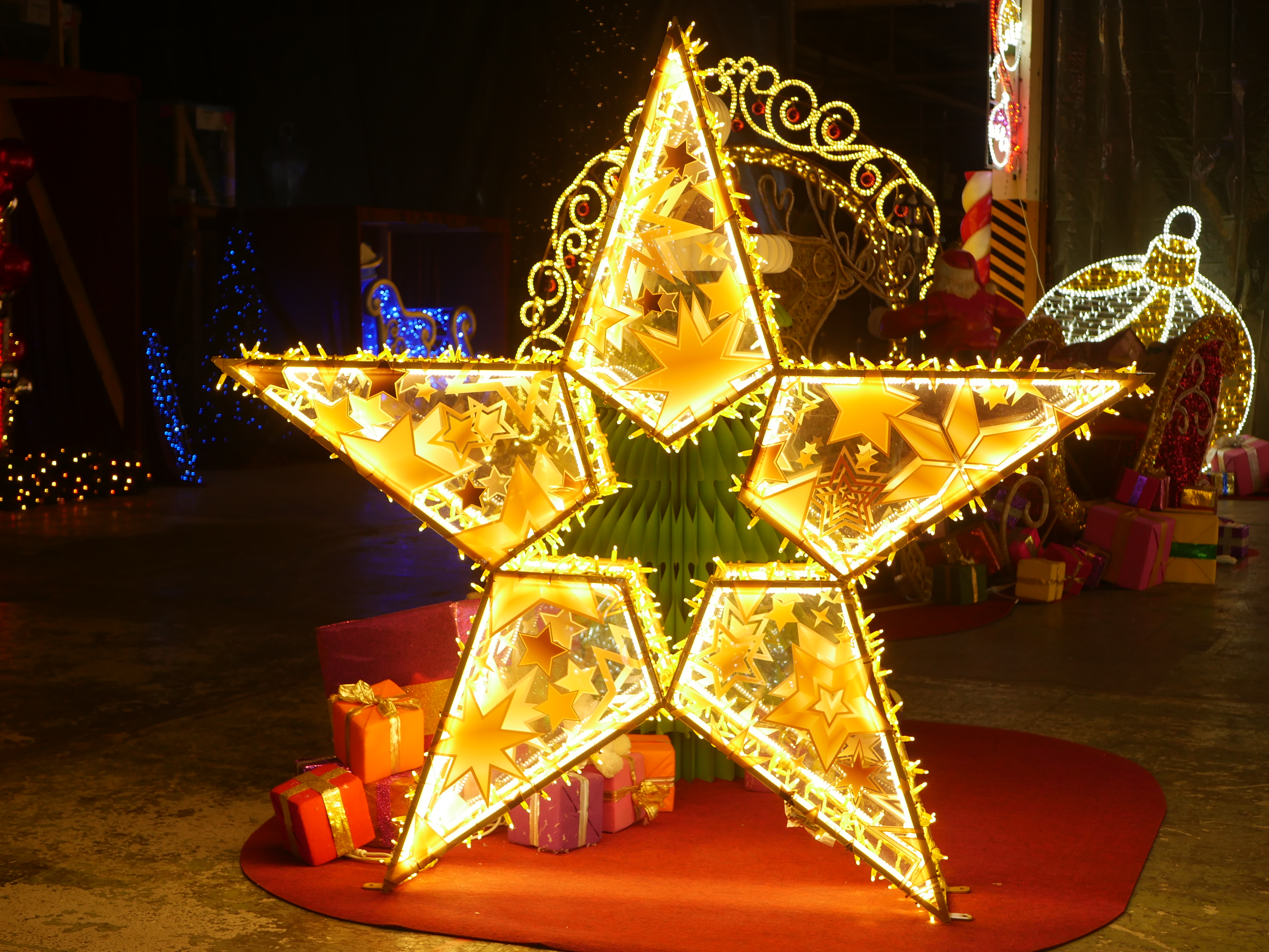 Star, 190x25x180cm, Golden star 24v, - Image 3