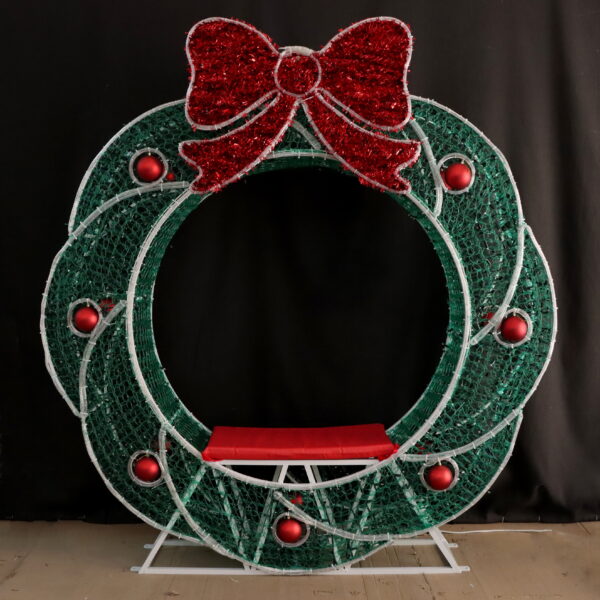 Seated wreath Photo Op 216x200x35cm - Image 4