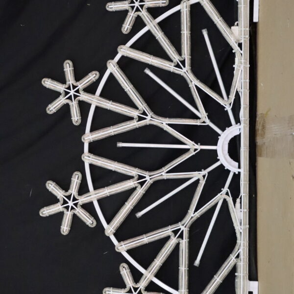 Half snowflake warm and cool white 2 63x130cm - Image 4