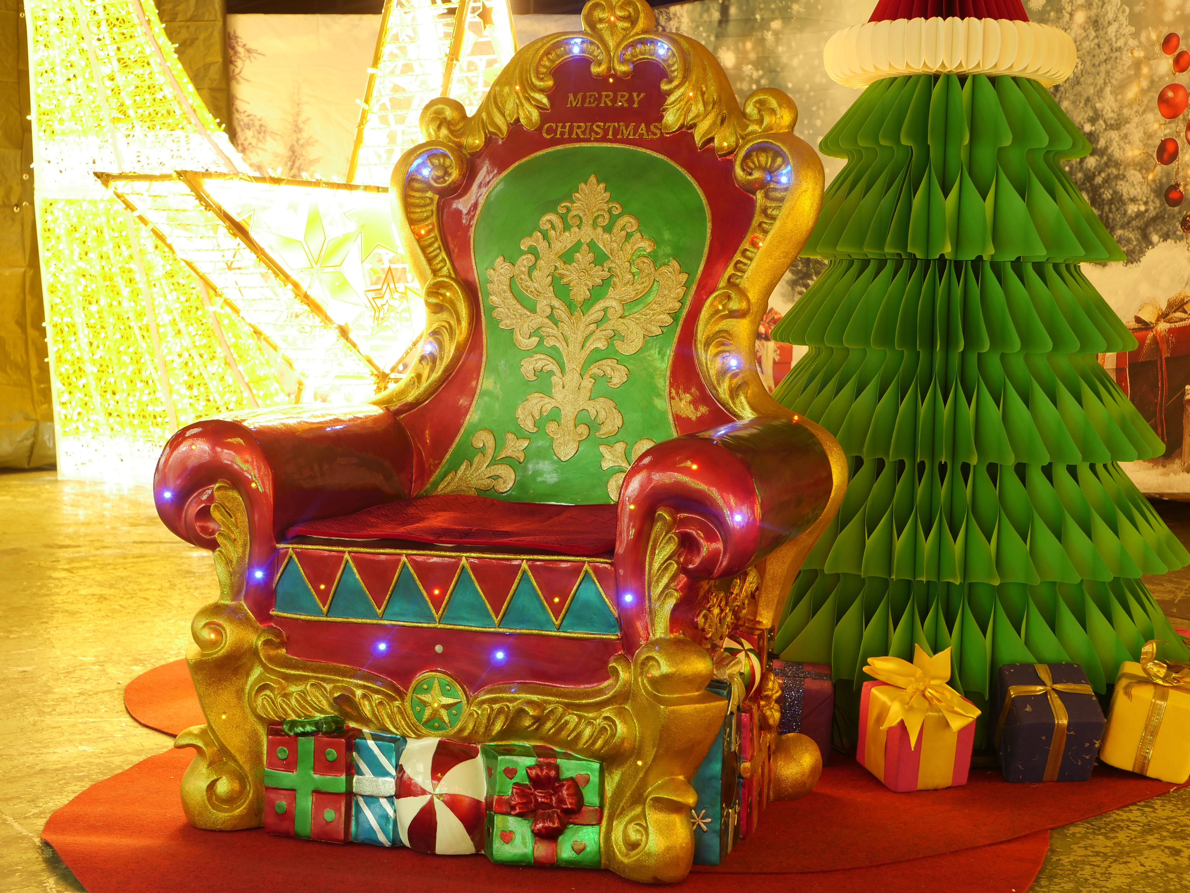 Musical & Lit Santa Throne 107x95.5x147.5cm
