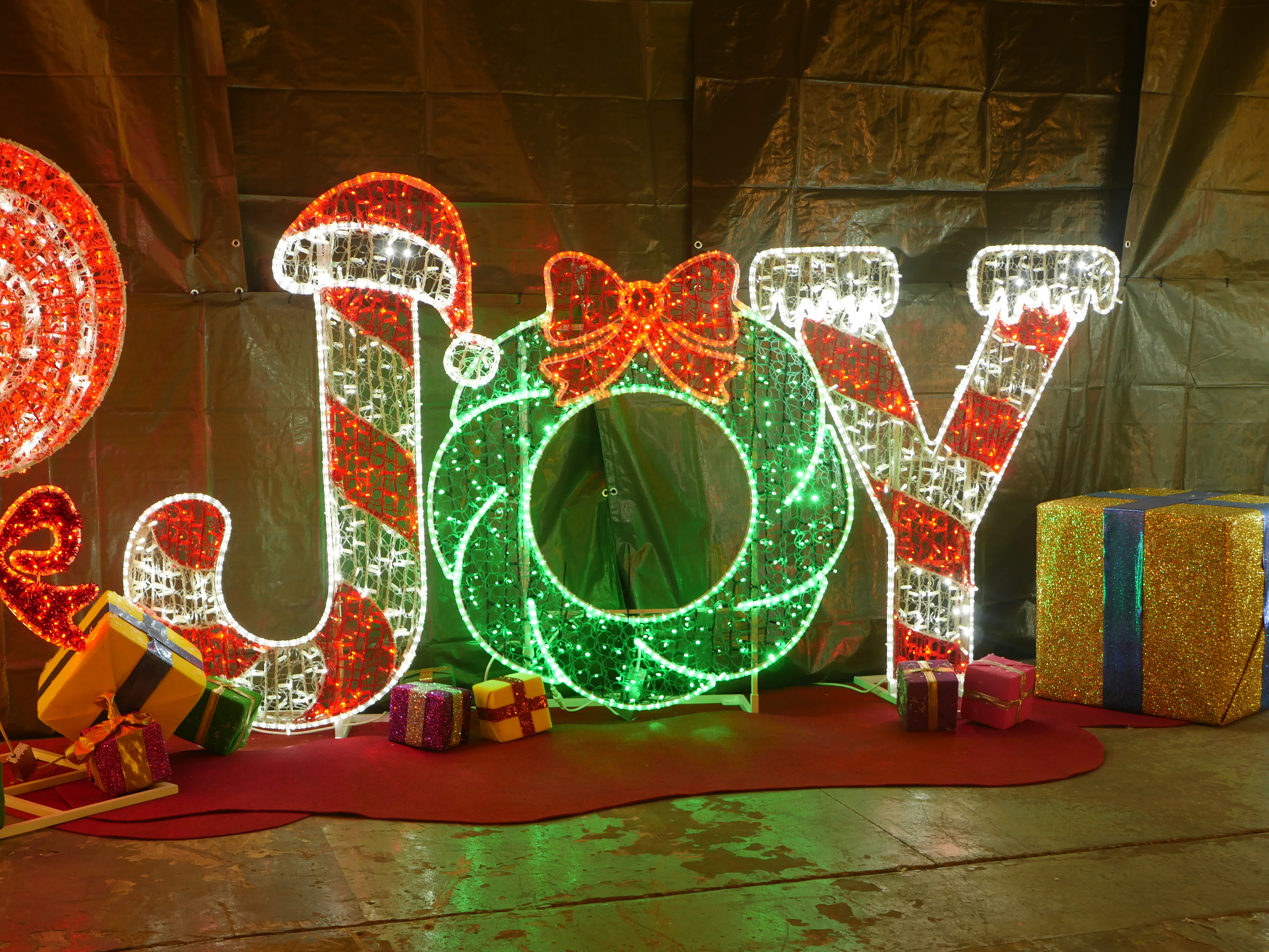 JOY, 315x5x150cm, 24v - Image 2